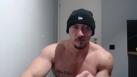Snapshot of angelofit chatting on 8, 1, 2025 ------- SEX SHOW WITH GUYS AND GIRLS MUSCLE SHOW online show from 8, 1, 2025