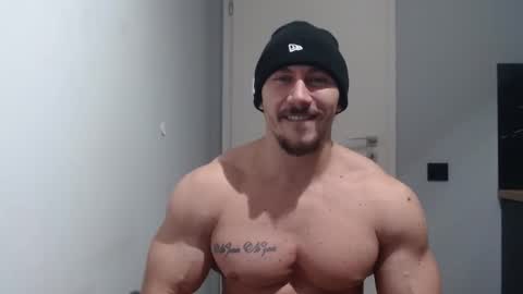 Snapshot of angelofit chatting on 18, 1, 2025 ------- SEX SHOW WITH GUYS AND GIRLS MUSCLE SHOW online show from 18, 1, 2025