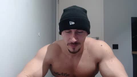 Snapshot of angelofit chatting on 1, 2, 2025 ------- SEX SHOW WITH GUYS AND GIRLS MUSCLE SHOW online show from 1, 2, 2025