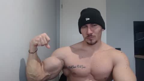 Snapshot of angelofit chatting on 16, 2, 2025 ------- SEX SHOW WITH GUYS AND GIRLS MUSCLE SHOW online show from 16, 2, 2025