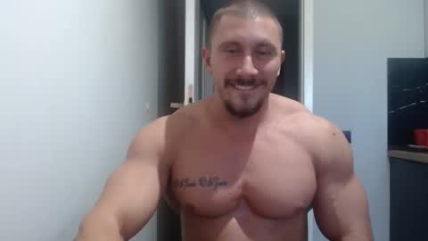 Snapshot of angelofit chatting on 28, 9, 2025 ------- SEX SHOW WITH GUYS AND GIRLS MUSCLE SHOW online show from 28, 9, 2025