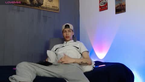 angeloo 666 online show from 9, 9, 2025