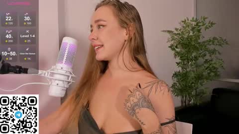 Snapshot of angelpaull chatting on 10, 3, 2025 Angel online show from 10, 3, 2025