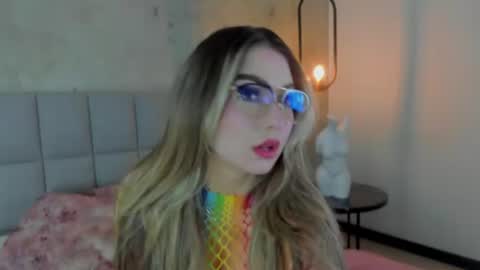 Snapshot of angelrose2323 chatting on 10, 7, 2026 angelrose2323 online show from 10, 7, 2026