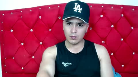 Snapshot of angels_0001 chatting on 14, 12, 2024 angels_0001 online show from 14, 12, 2024