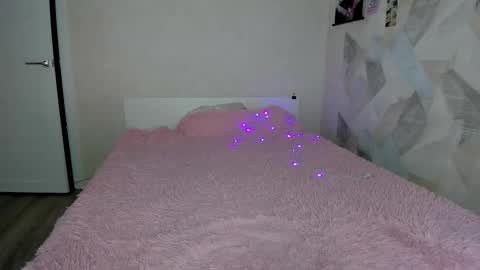 Snapshot of angels_of_passion chatting on 10, 10, 2025 Yana online show from 10, 10, 2025