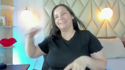 ANGIE online show from 11, 4, 2026