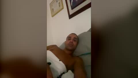 Snapshot of anghel_stone chatting on 28, 4, 2026 Anghel Stone online show from 28, 4, 2026