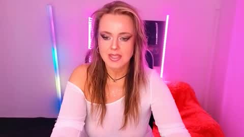 Snapshot of anielafox chatting on 16, 9, 2025 Aniela online show from 16, 9, 2025