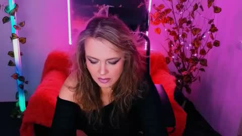 Snapshot of anielafox chatting on 4, 10, 2025 Aniela online show from 4, 10, 2025