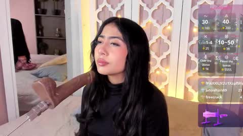 Snapshot of aniie_west chatting on 13, 2, 2025 aniie_west online show from 13, 2, 2025