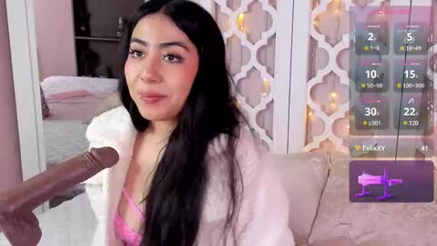 Snapshot of aniie_west chatting on 18, 2, 2025 aniie_west online show from 18, 2, 2025