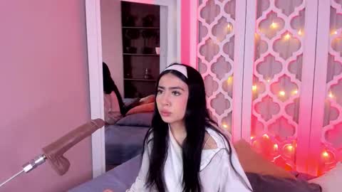 Snapshot of aniie_west chatting on 19, 2, 2025 aniie_west online show from 19, 2, 2025