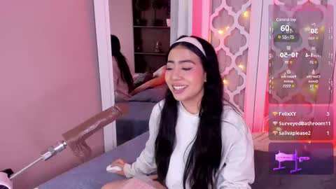 Snapshot of aniie_west chatting on 19, 2, 2025 aniie_west online show from 19, 2, 2025