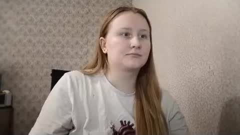 Snapshot of anika_lipps chatting on 11, 9, 2025 Anika online show from 11, 9, 2025
