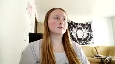 Snapshot of anika_lipps chatting on 9, 6, 2026 Anika online show from 9, 6, 2026