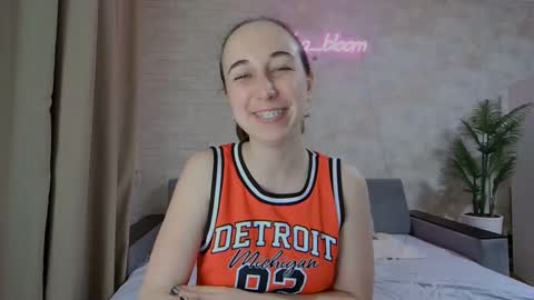 anikabloom online show from 13, 2, 2025