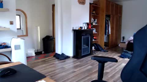 animal_michael online show from 10, 3, 2026