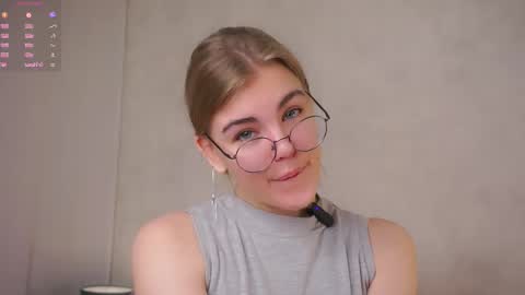 AnishaVivo online show from 7, 3, 2026