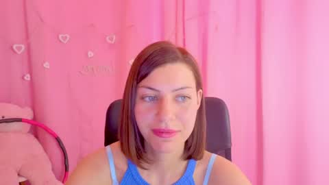 Snapshot of aniskyy chatting on 17, 5, 2026 Anni online show from 17, 5, 2026