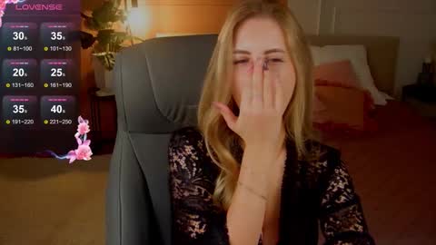 Anita online show from 9, 10, 2025