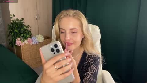 Snapshot of anita_blairr chatting on 20, 7, 2026 Anita online show from 20, 7, 2026
