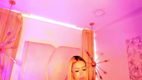 Anittatoro  online show from 9, 11, 2025