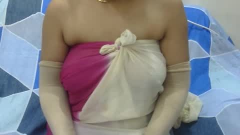 Snapshot of anjali_dogra786 chatting on 4, 10, 2025 anjali_dogra786 online show from 4, 10, 2025