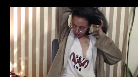 Snapshot of anmaadler chatting on 17, 1, 2025 Anma Adler online show from 17, 1, 2025