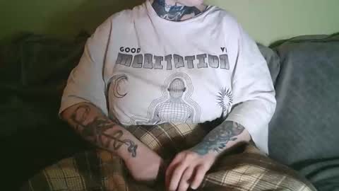 ann_lelala_ online show from 16, 2, 2025