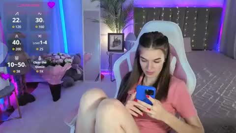 Snapshot of ann_woood chatting on 25, 6, 2026 ann_woood online show from 25, 6, 2026