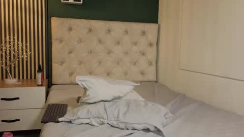 Snapshot of anna_beneet chatting on 24, 9, 2025 anna_beneet online show from 24, 9, 2025