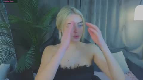 Snapshot of anna_nickol chatting on 21, 6, 2026 Anna online show from 21, 6, 2026