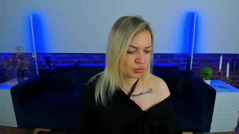 anna_snow9 online show from 26, 10, 2025