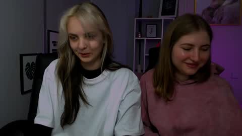 Snapshot of anna_sunshines chatting on 17, 12, 2024 Anna pvt is open online show from 17, 12, 2024