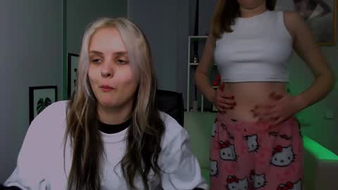 Snapshot of anna_sunshines chatting on 17, 12, 2024 Anna pvt is open online show from 17, 12, 2024