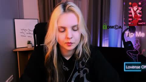 Snapshot of anna_sunshines chatting on 28, 1, 2025 Anna pvt is open online show from 28, 1, 2025