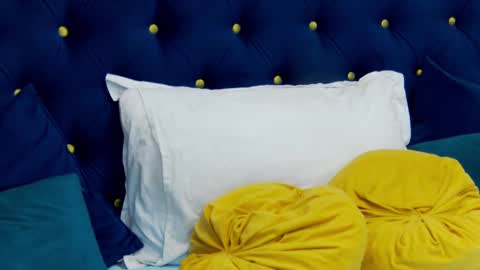 Anna online show from 27, 1, 2025