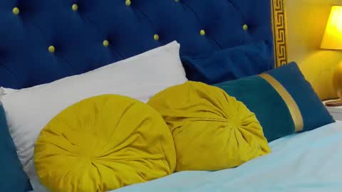 Anna online show from 5, 3, 2025