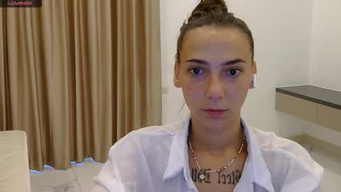 Snapshot of annabishop chatting on 22, 10, 2025 annabishop online show from 22, 10, 2025