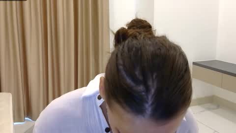 Snapshot of annabishop chatting on 24, 10, 2025 annabishop online show from 24, 10, 2025