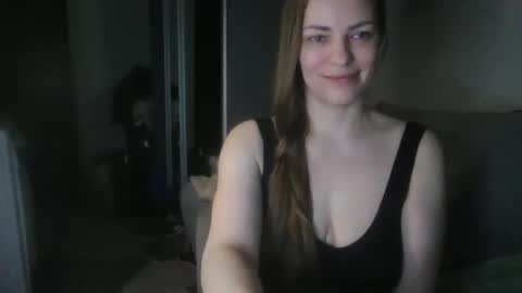 Snapshot of annadiamond1 chatting on 9, 5, 2026 annadiamond1 online show from 9, 5, 2026