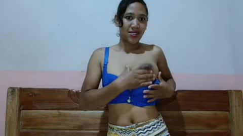 Snapshot of annahhotgirl chatting on 5, 2, 2025 annahhotgirl online show from 5, 2, 2025