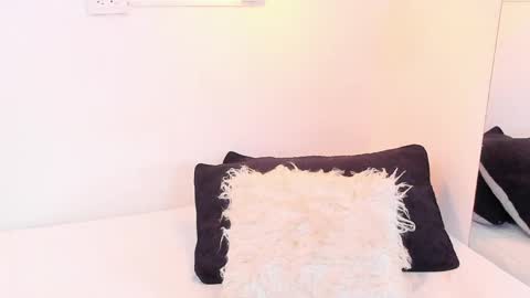 Anna Rosse online show from 25, 4, 2026