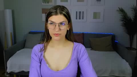 Snapshot of annathorne chatting on 31, 5, 2026 Im Anna online show from 31, 5, 2026