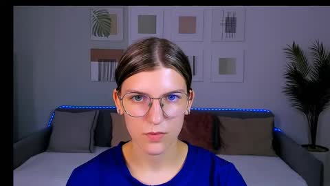 Snapshot of annathorne chatting on 2, 6, 2026 Im Anna online show from 2, 6, 2026