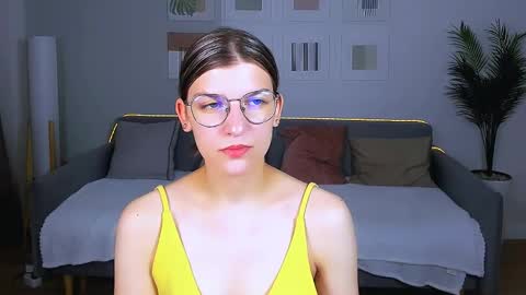Snapshot of annathorne chatting on 3, 6, 2026 Im Anna online show from 3, 6, 2026