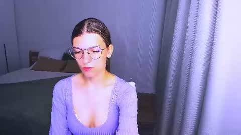 Snapshot of annathorne chatting on 16, 6, 2026 Im Anna online show from 16, 6, 2026