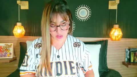 Anna Victoria online show from 14, 4, 2026