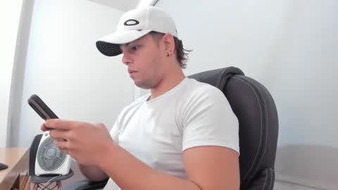 Anndy Hardy online show from 21, 1, 2025